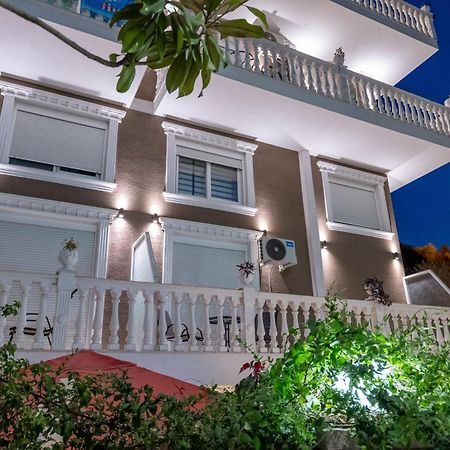 Hotel Elite Sarande Bagian luar foto