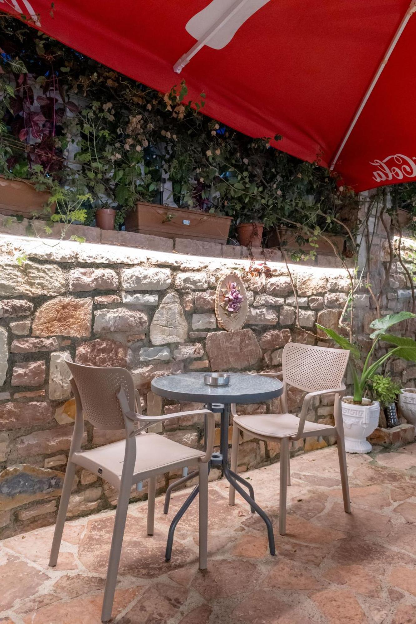 Hotel Elite Sarande Bagian luar foto