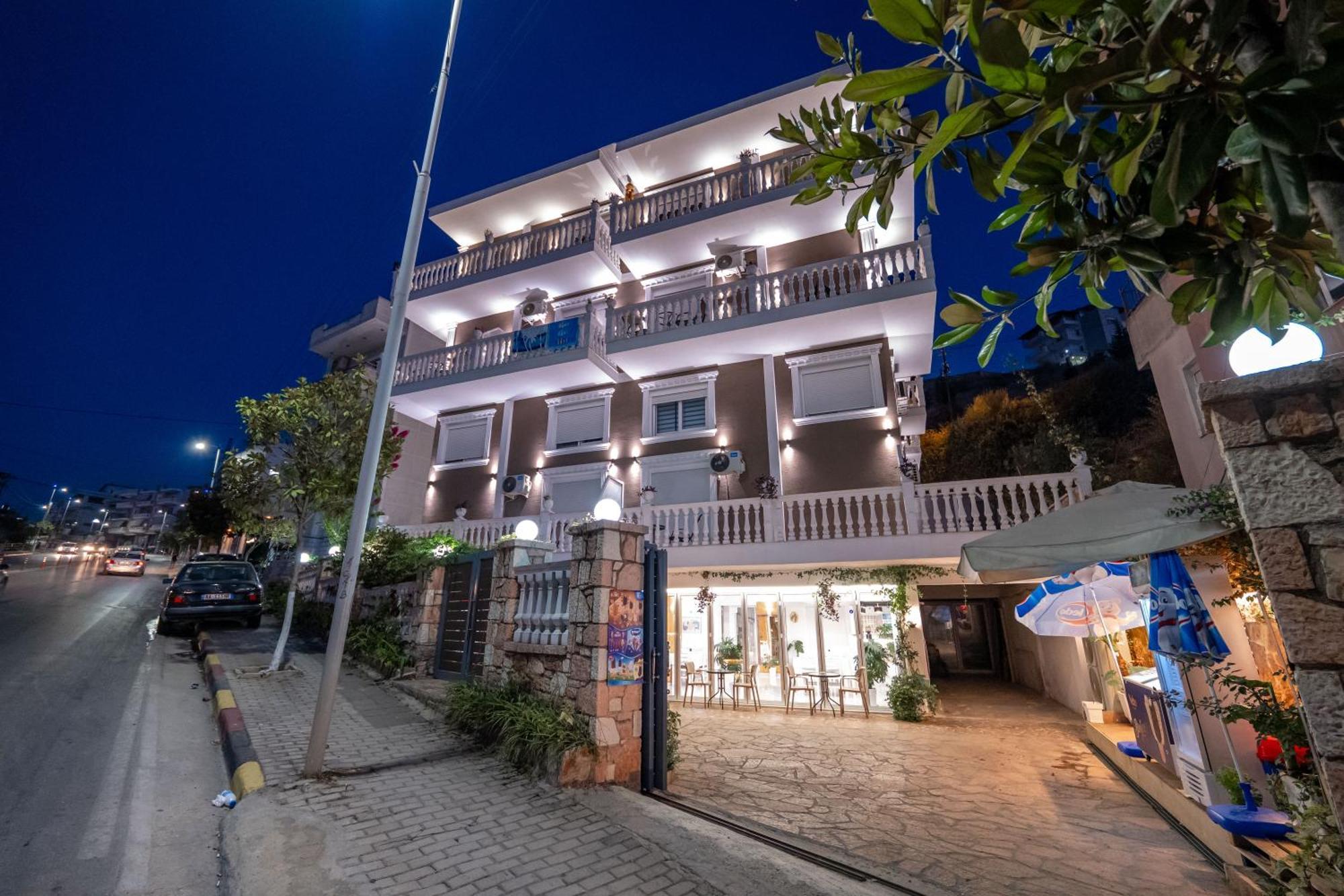 Hotel Elite Sarande Bagian luar foto