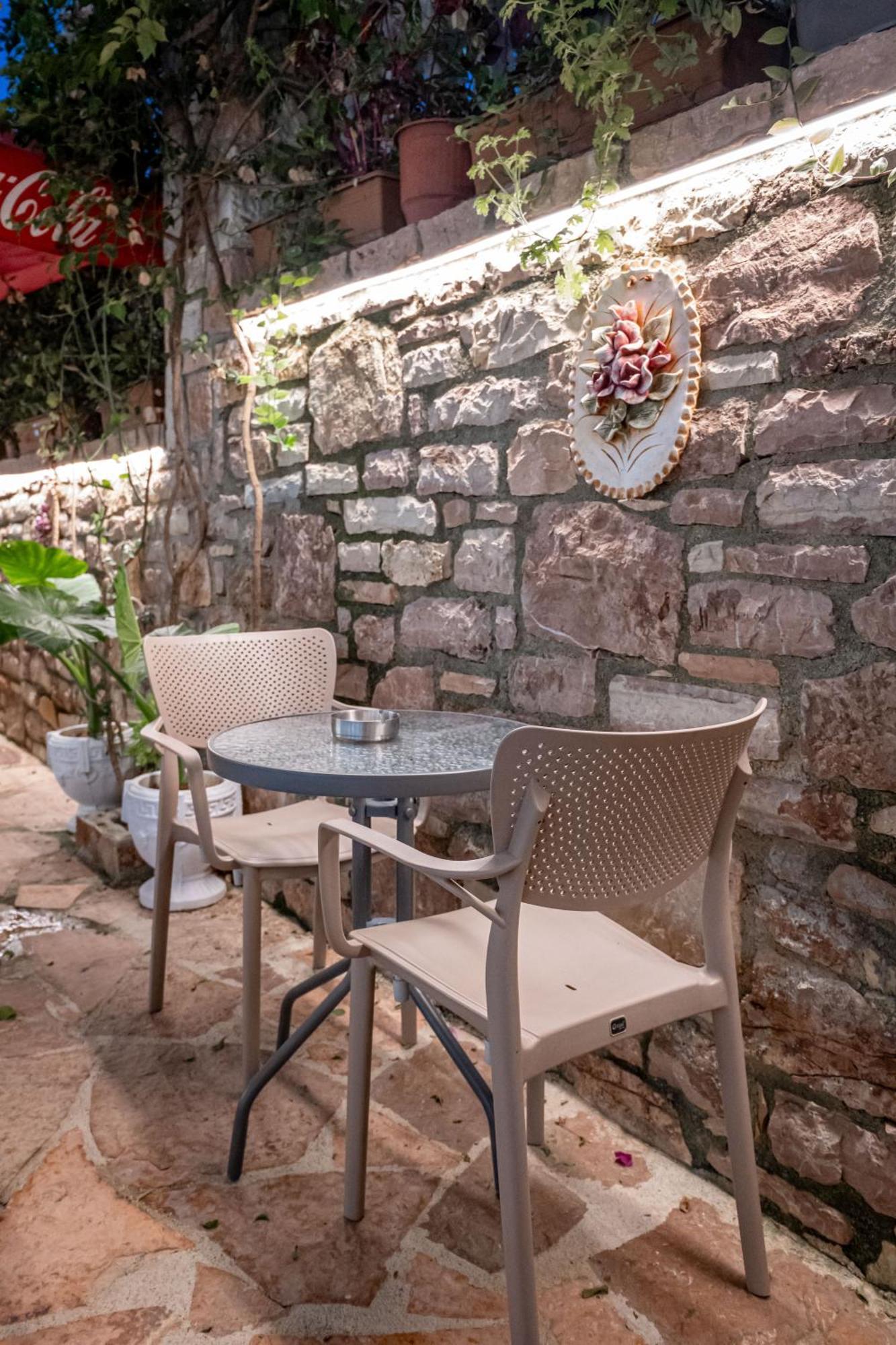 Hotel Elite Sarande Bagian luar foto