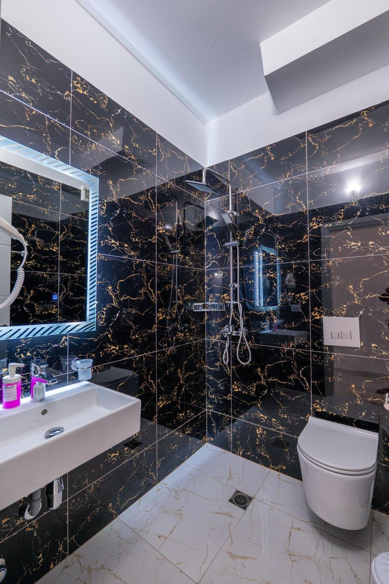 Hotel Elite Sarande Bagian luar foto