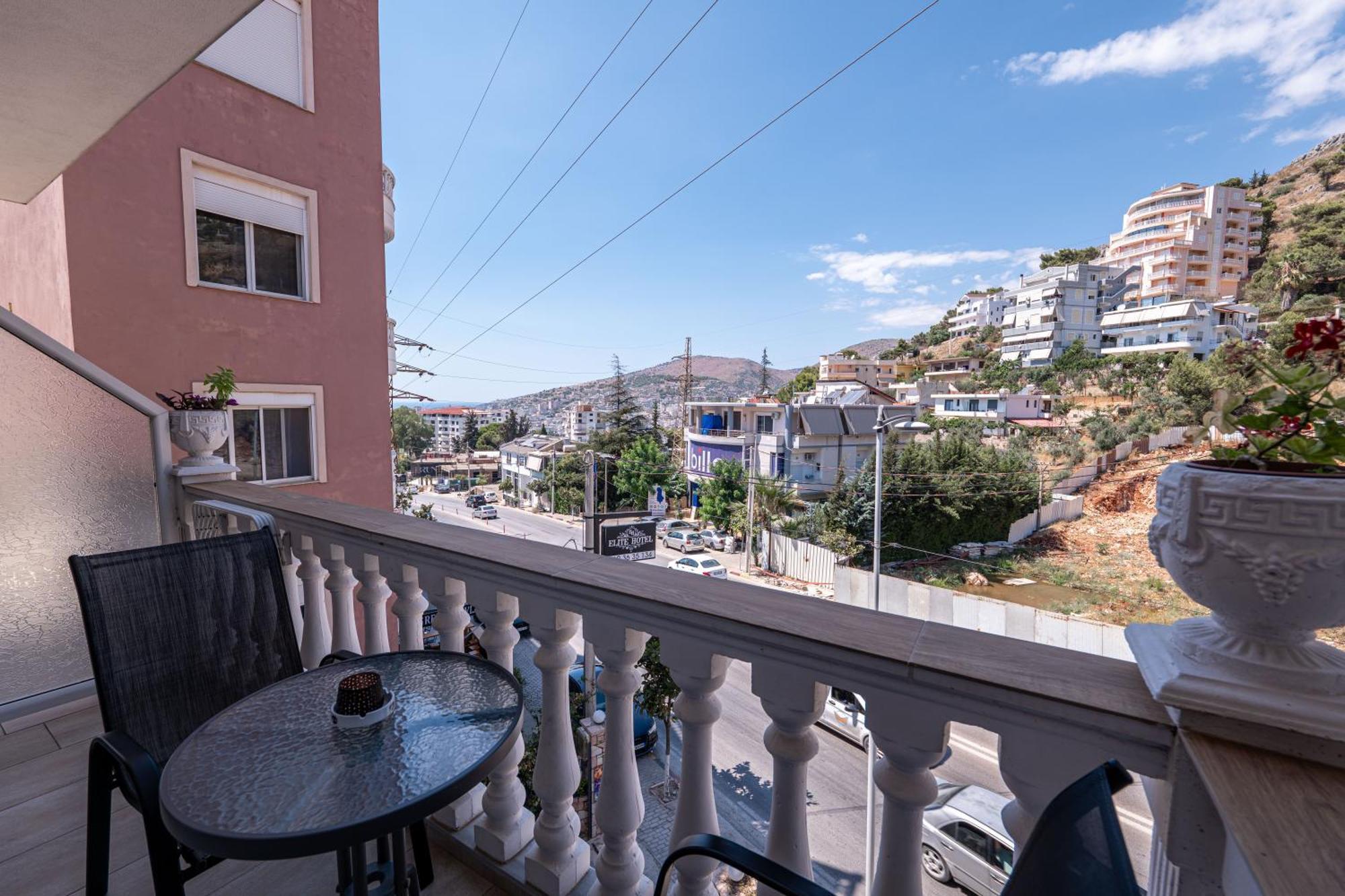 Hotel Elite Sarande Bagian luar foto