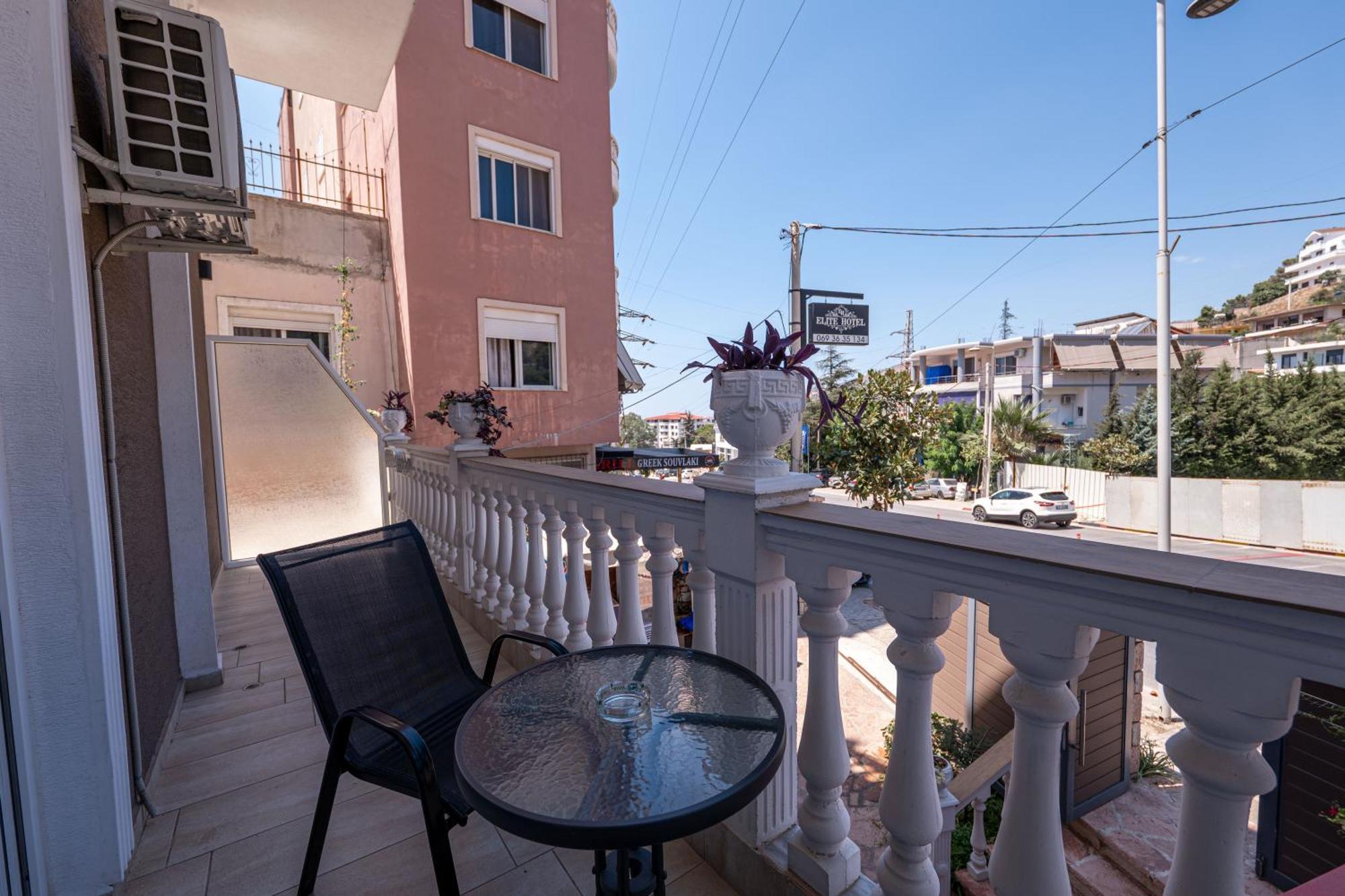 Hotel Elite Sarande Bagian luar foto