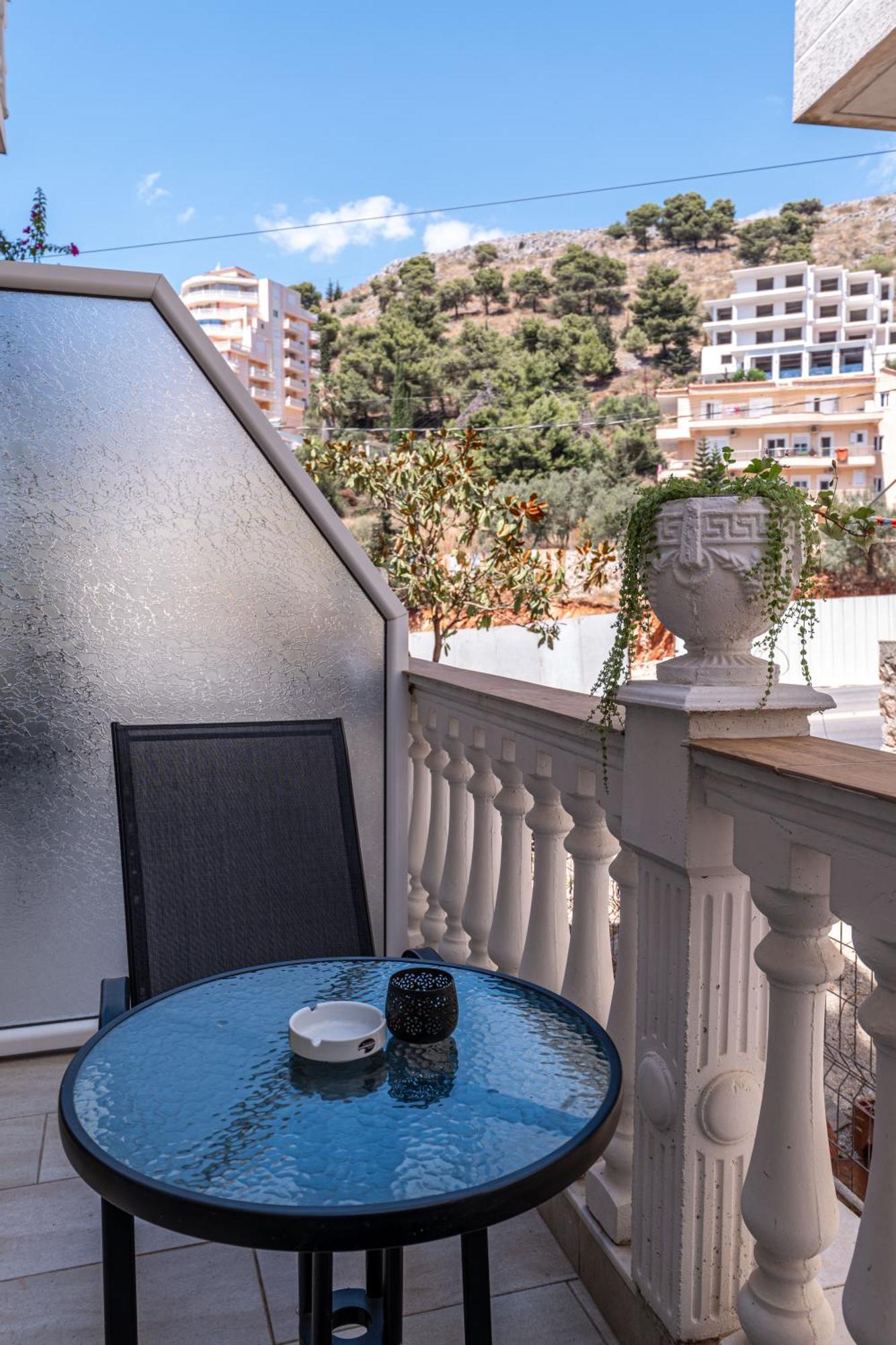 Hotel Elite Sarande Bagian luar foto