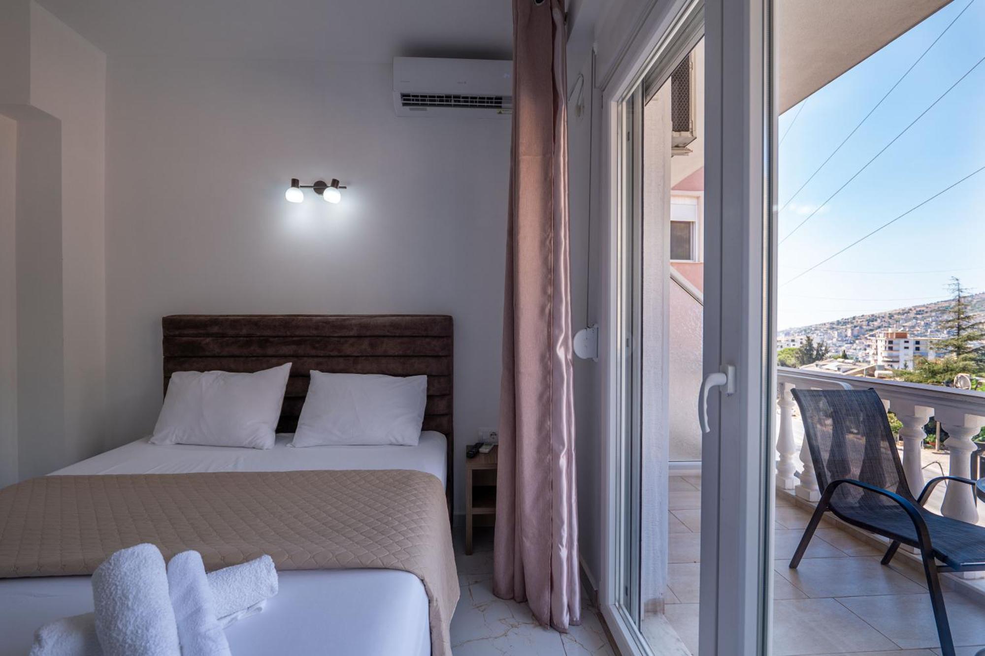 Hotel Elite Sarande Bagian luar foto