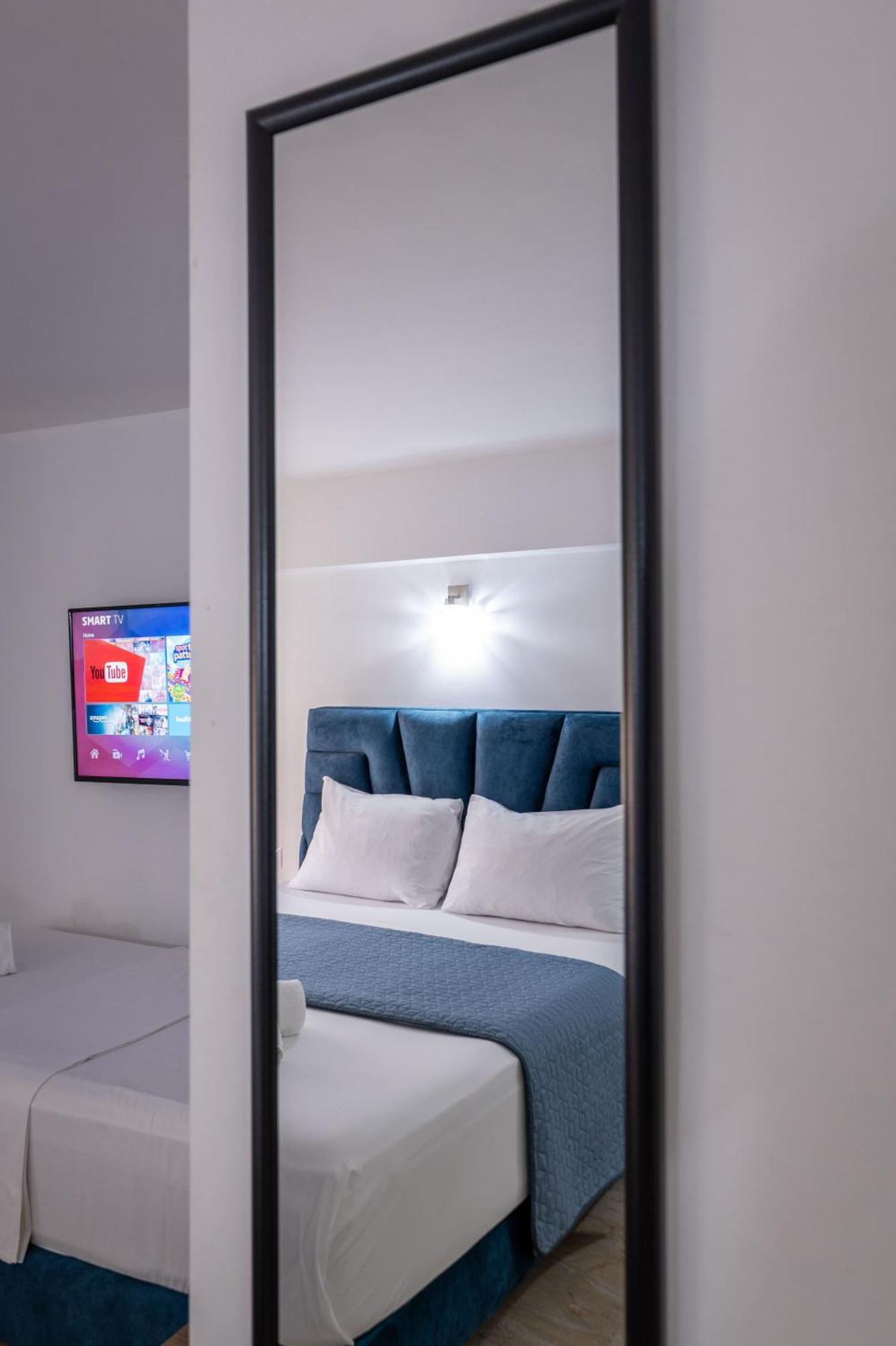 Hotel Elite Sarande Bagian luar foto