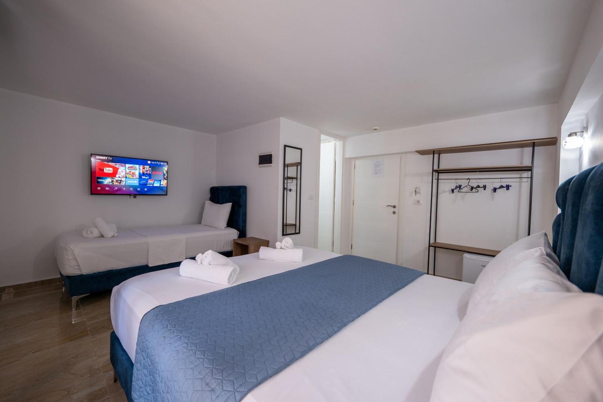 Hotel Elite Sarande Bagian luar foto