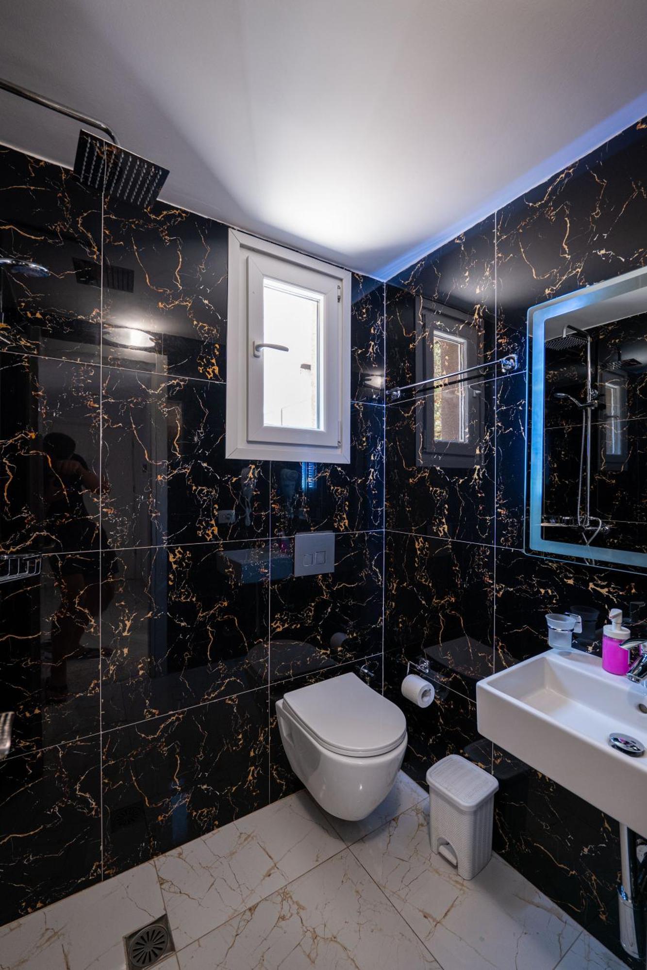 Hotel Elite Sarande Bagian luar foto